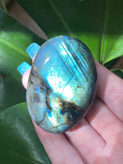 Labradorite Palmstone