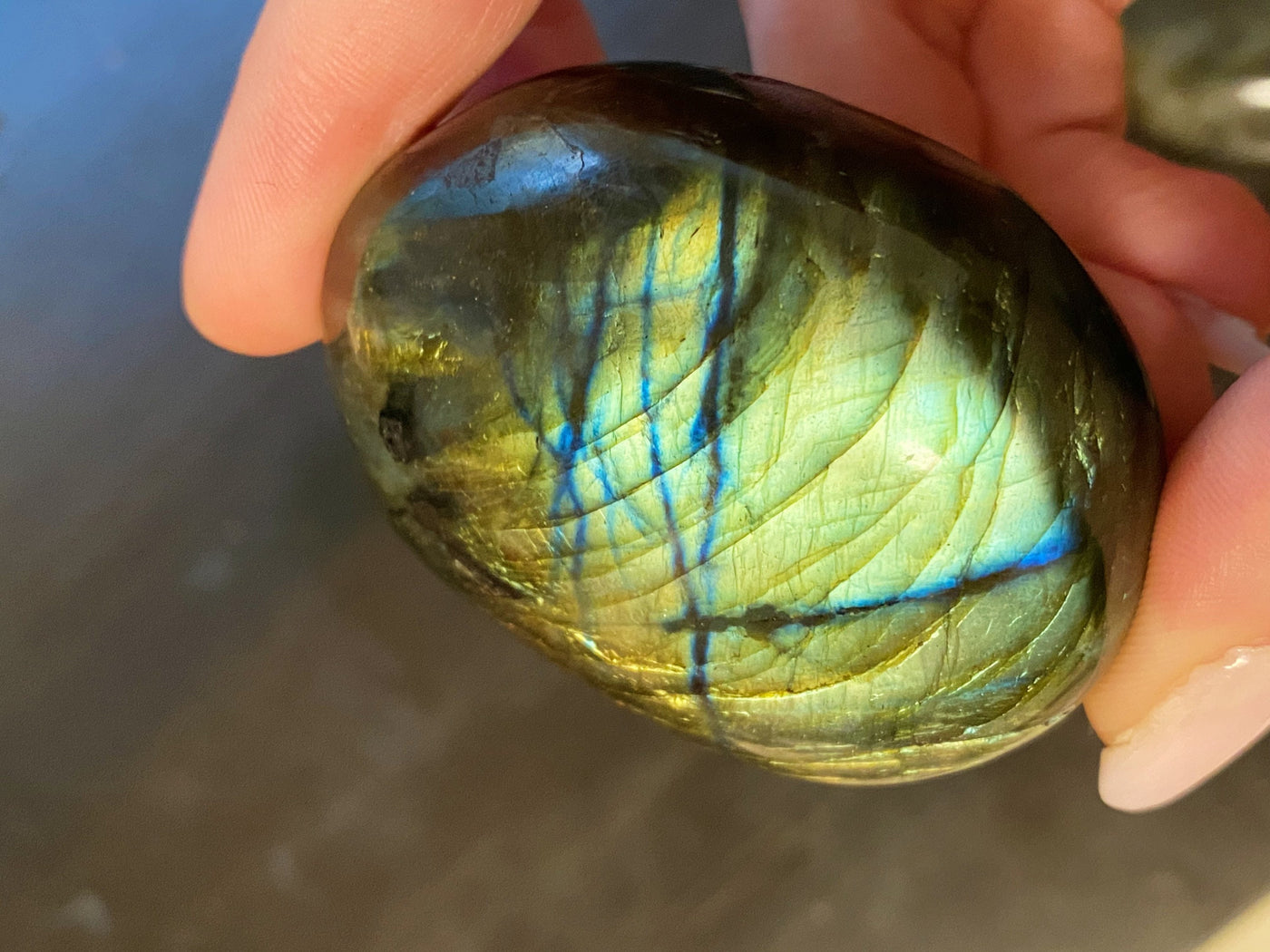 Labradorite Palmstone